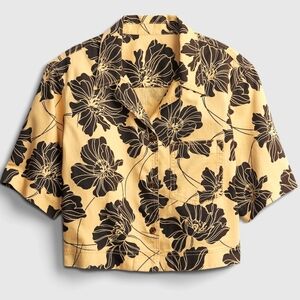Gap cropped Short Sleeves black and yellow floral button down